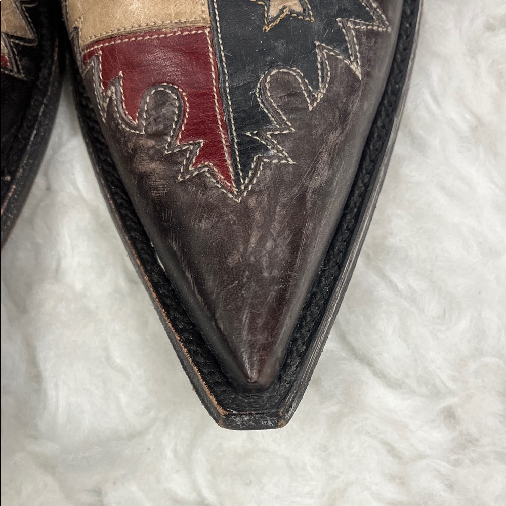 Old Gringo Western Leather Boots with Red and Brown Accents - Picture 5 of 7